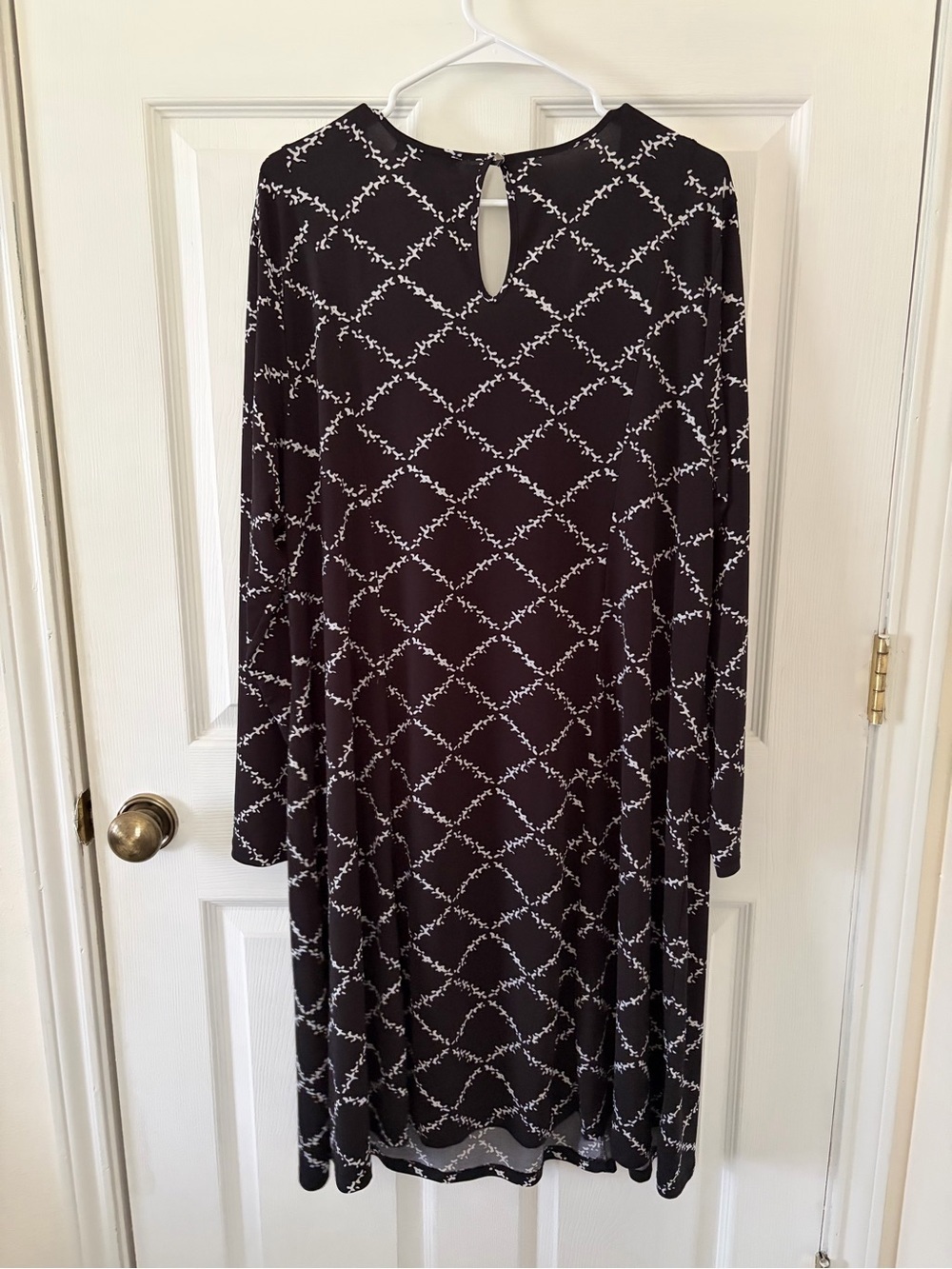 ellos Dark Navy and White Long-Sleeve Patterned Shift Dress - Picture 2 of 7